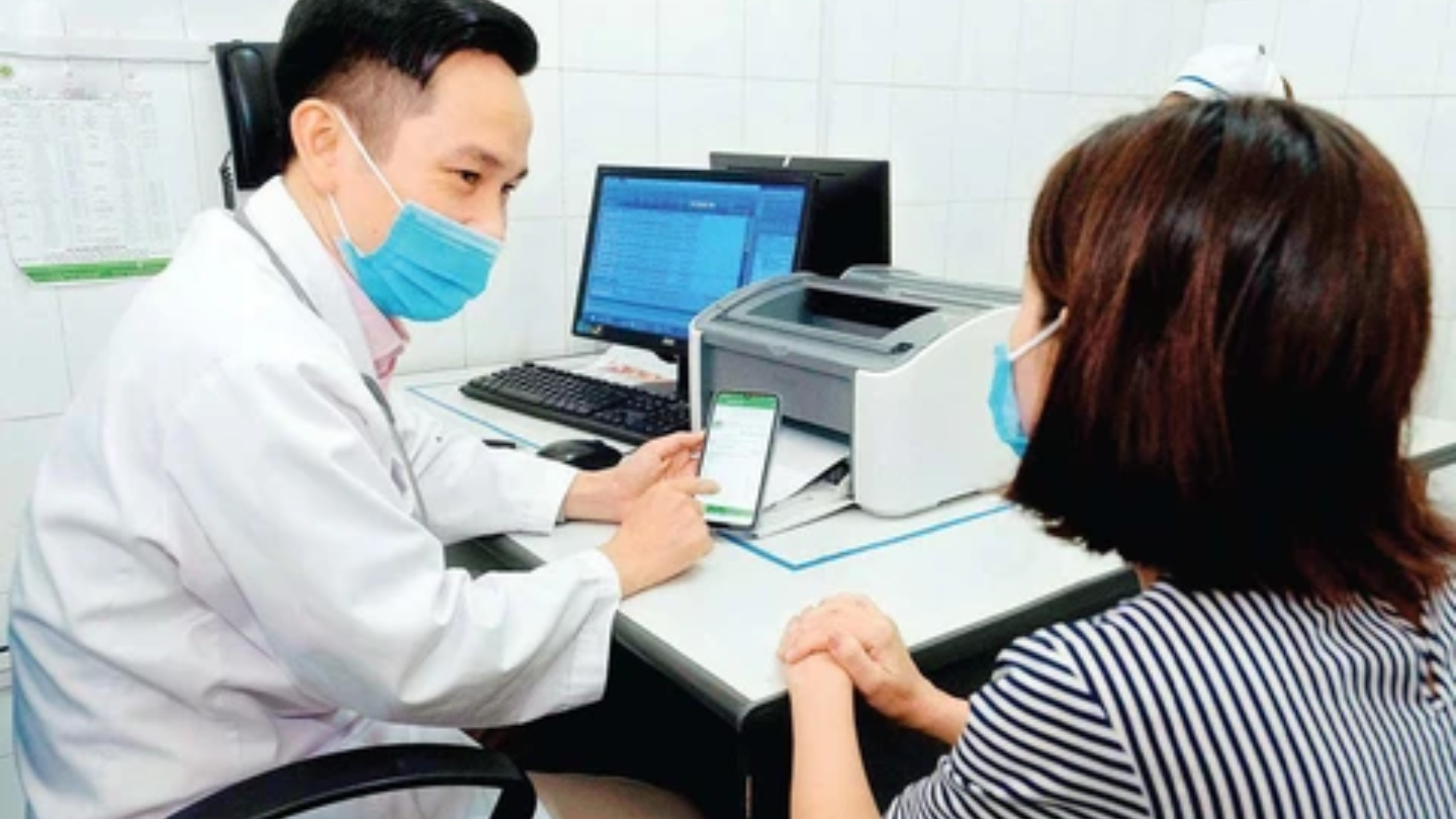 Bệnh án điện tử lưu trữ đầy đủ, phân quyền chi tiết theo vai trò nhân viên y tế