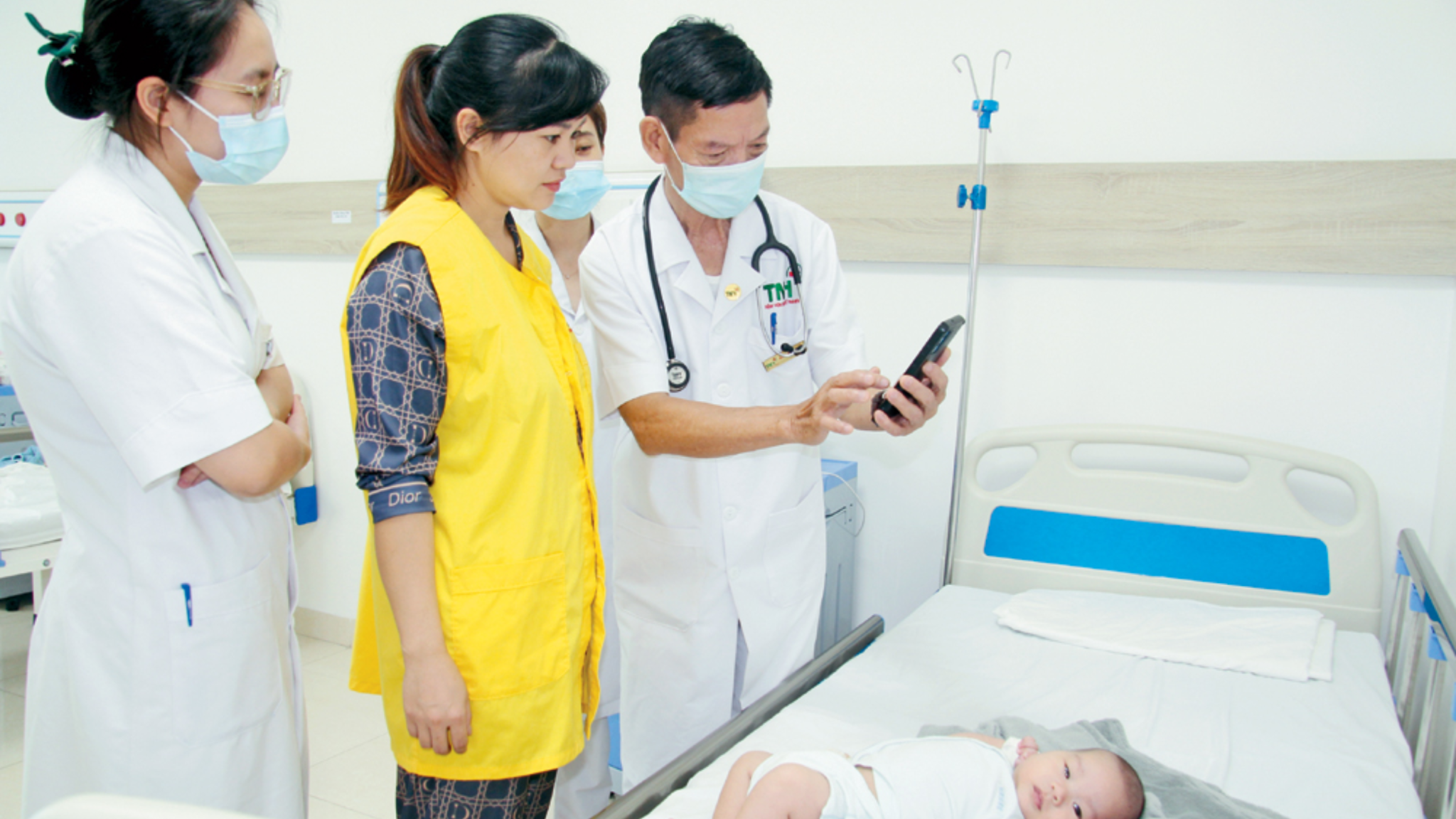 Quy trình bảo mật dữ liệu bệnh nhân từ tiếp đón đến lưu trữ