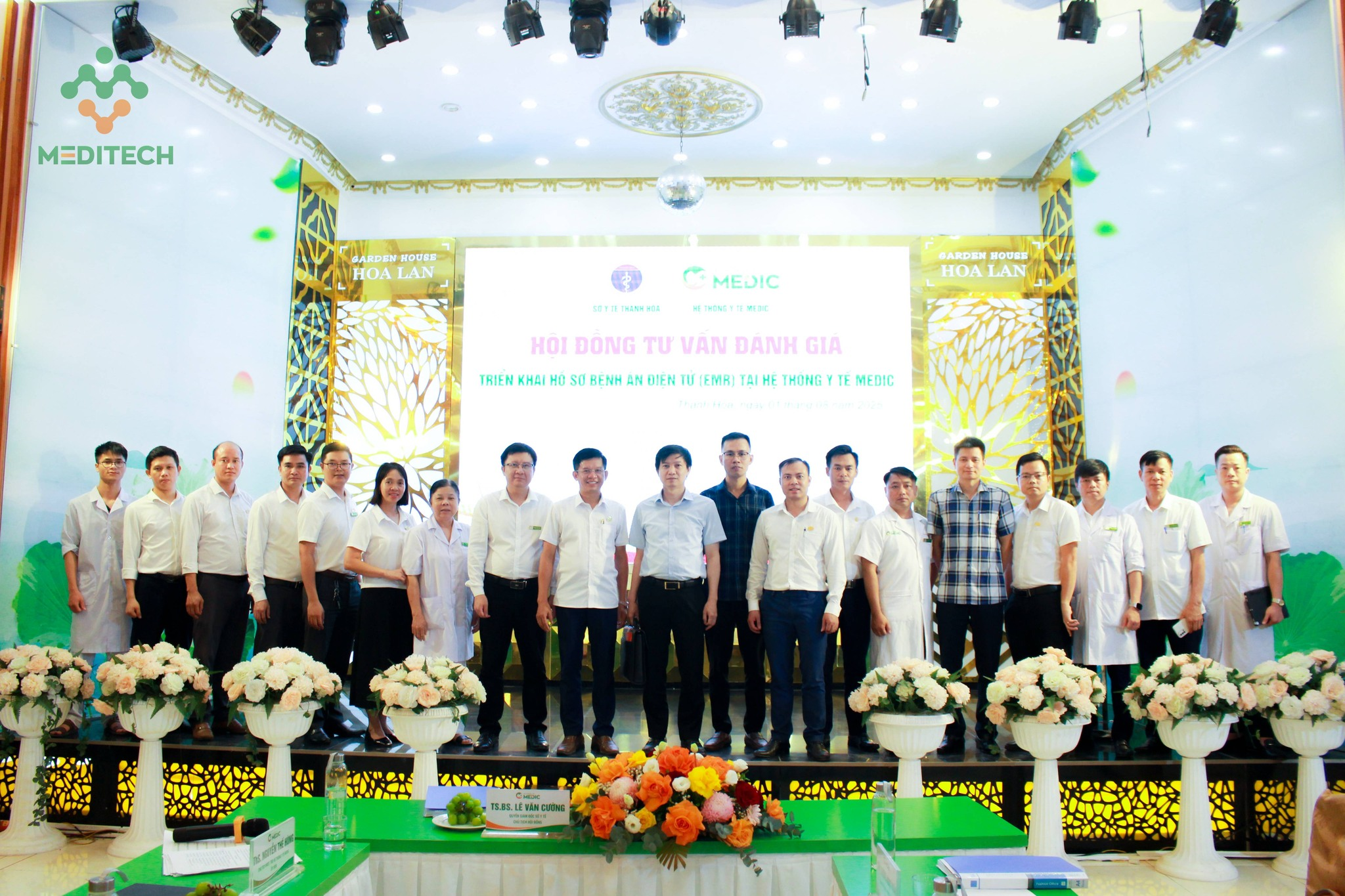 Ảnh lưu niệm Hệ thống y tế Medic và Meditech sau khi chính thức vượt qua kỳ thẩm định khắt khe.